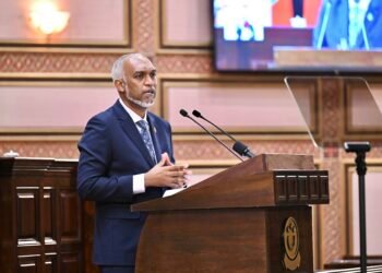 48 ގަޑިއިރުގެ ތެރޭގައި މަސްވެރީންނަށް ފައިސާ ދެވޭނޭ ނިޒާމު މިހާރުވަނީ ޤާއިމުކުރެވިފައި: ރައިސް ޑރ. މުޢިއްޒު