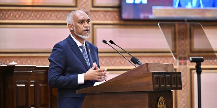 48 ގަޑިއިރުގެ ތެރޭގައި މަސްވެރީންނަށް ފައިސާ ދެވޭނޭ ނިޒާމު މިހާރުވަނީ ޤާއިމުކުރެވިފައި: ރައިސް ޑރ. މުޢިއްޒު