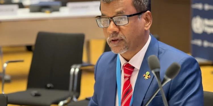 ރާއްޖެއިން އަބަދުވެސް މަސައްކަތްކުރާނީ ޞިއްޙީ ޚިދުމަތްތައް އެންމެނަށް ހަމަހަމަކޮށް ފޯރުކޮށްދިނުމަށް: މިނިސްޓަރ ނާޒިމް