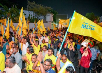 މަޖިލީސް ހުޅުވާ ދުވަހު އެމްޑީޕީން އިހުތިޖާޖު ކުރަން ނިންމައިފި