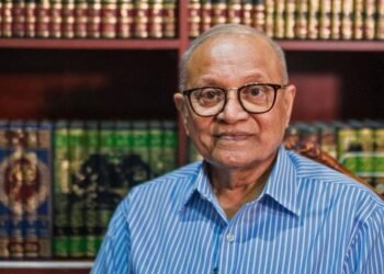 ރައީސް މައުމޫނުގެ އަތުލިޔުއްވުމަށް ބިނާކޮށް ”ފޮންޓެއް“ ނެރުއްވަނީ