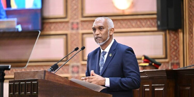 މާލެ އާއި ވިލިމާލޭގެ ހުރިހާ މަގުތަކެއް އަލުން ހެދުމުގެ މަޝްރޫޢު މިއަހަރު ފަށާނެ ކަމަށް ރައީސުލްޖުމުހޫރިއްޔާ ވިދާޅުވެއްޖެ