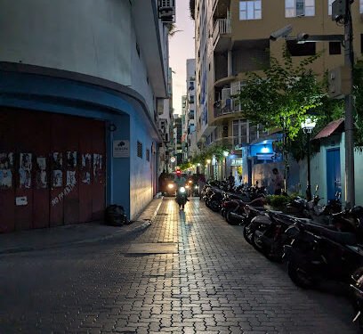 މާލޭގެ ރޯޝަނީ މަގަށް ނަޖިސް ބޭރު ކުރާ ގެ ހޯދައިފި