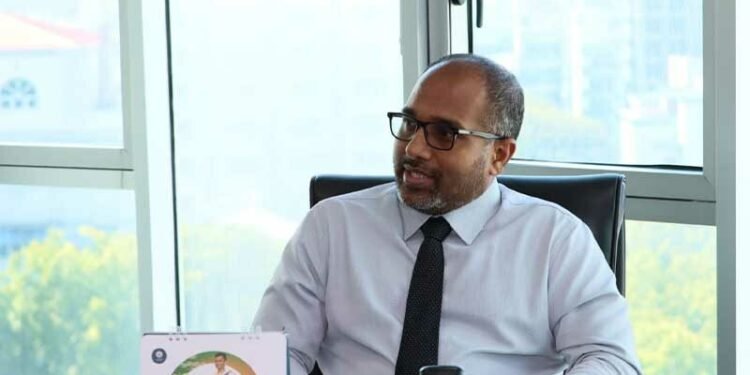 ވަޒީރު އިހުސާނުގެ އިތުބާރު އޮތްކަމަށް ރައްޔިތުންގެ މަޖިލީހުން ފާސްކޮށްފި