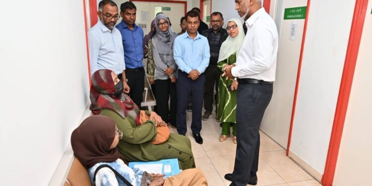 ރައީސުލްޖުމްހޫރިއްޔާ، ނެޝަނަލް ތެލަސީމިއާ ސެންޓަރަށް ޒިޔާރަތްކުރައްވައި، އެތަނުގެ ހާލަތު ބައްލަވައިފި