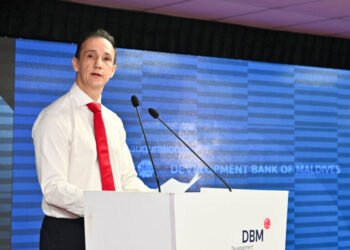 ޑިވެލޮޕްމަންޓް ބޭންކުގެ އެމްޑީ އިސްތިއުފާ ދެއްވައިފި