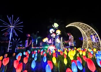 ”ޢީދު އަލި“ ދިއްލުމަށް ބޭނުންވާ ސާމާނު ރަށްތަކަށް ފޮނުވާ ނިމިއްޖެ : ވަޒީރު އާދަމް ޝަރީފު ޢުމަރު