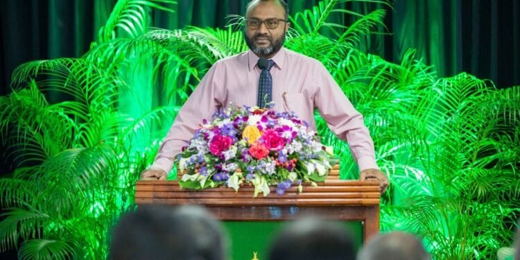 އިސްލާމްދީން ހިދާޔަތު ދެމެހެއްޓުމަށް އެންމެން ގުޅިގެން މަސައްކަތް ކުރަން ޖެހޭ – އިސްލާމިކް މިނިސްޓަރ ޑރ ޝަހީމް