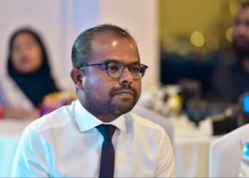 ފިޔާޒަށް އިންޒާރުދިން ވާހަކަ އަކީ ދޮގެއްކަމަށާއި ދައުވާ ކުރެވެން ނެތް ކަމަށް ޕީޖީ އިން ނިންމައިފި