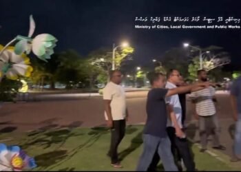 ޢީދަށް ހުޅުމާލޭ ސެންޓްރަލް ޕާކްގައި ވަމުންދާ ތައްޔާރީތައް މިނިސްޓަރ އާދަމް ޝަރީފް ޢުމަރު ބައްލަވާލައްވައިފި