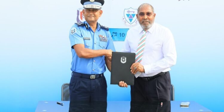 މާމިގިލީ ފުލުހުންގެ މަރުކަޒު ބިނާކުރުމުގެ އެއްބަސްވުމުގައި ސޮއިކޮށް، ބިންގާ އަޅައިފި