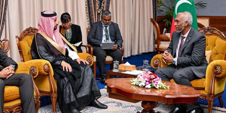 ސަޢޫދީ ޢަރަބިއްޔާއިން ރާއްޖެއަށް ކަނޑައަޅުއްވާފައި ހުންނަވާ ސަފީރު، ރައީސުލްޖުމުހޫރިއްޔާގެ އަރިހަށް ވަދާޢީ ޒިޔާރަތް ކުރައްވައިފި