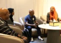 ވަޒީރު ޑރ. ޢައިޝަތު ޝިހާމްއާއި ޓޭބަލް ޓެނިސް އެކެޑެމީގެ އެޑްވައިޒަރު އެކެޑެމީގެ އިސްވެރިންނާ މިއަދު ބައްދަލުކުރައްވައިފި