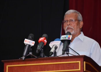 ދިވެހި ބަހަށް ގިނަ ގުނަ ޚިދުމަތްތަކެއް ކުރައްވާފައިވާ މަޑުލު ވަހީދު އަވަހާރަ ވެއްޖެ