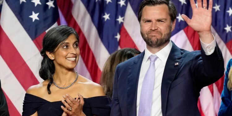 ވެރިންގެ އަނބިކަނބަލުންނަށް ޢާއްމުންގެ ސަމާލުކަން!!!