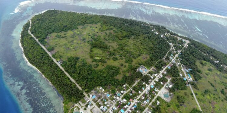 ގދ. ވާދޫ ސްކޫލުގައި އަދިވެސް ދިވެހި ކިޔަވައި ދެއްވާނެ ޓީޗަރެއް ނެތް!