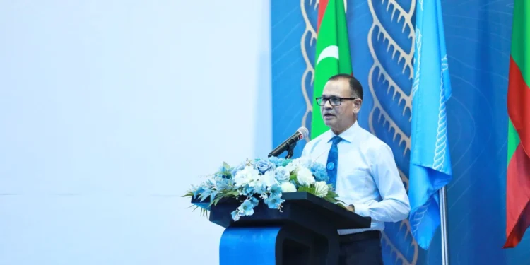 ހުޅުދުއްފާރަކީ މީހުން ޙިޖުރަކުރި ރަށްތަކުގެ ތެރޭން ވަރަށް ނަމޫނާ ރަށެއް : އާދަމް ޝަރީފު ޢުމަރު