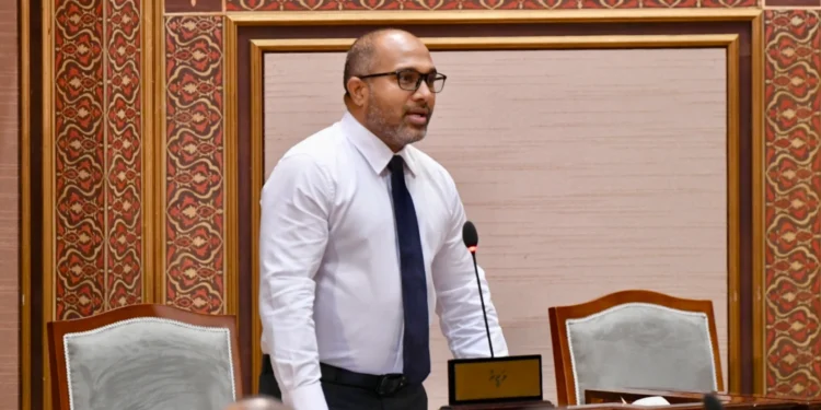 ސަރުކާރުން އެޅުއްވި ފިޔަވަޅުތަކާއެކު ރައްޔިތުންގެ ޒާތީ މައުލޫމާތު ލީކުވުން ވާނީ ހުއްޓުވާފަ: ވަޒީރު އިޙްސާން