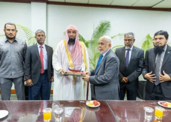  އިމާމް ޑރ. ޞަލާޙުލް ބުދައިރު، އިސްލާމީ ފަތުވާދޭ އެންމެ މަތީ މަޖިލީހާއި ބައްދަލު ކުރައްވައިފި