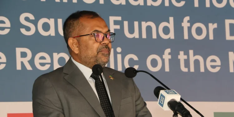 ސަޢޫދީ ފަންޑުން ފައިނޭންސްކުރާ އެފޯޑަބަލް ހައުސިންގ ޕްރޮޖެކްޓަކީ އުންމީދާއި ތަރައްޤީގެ ނަމޫނާއެއް: މާލީ ވަޒީރު މޫސާ ޒަމީރު