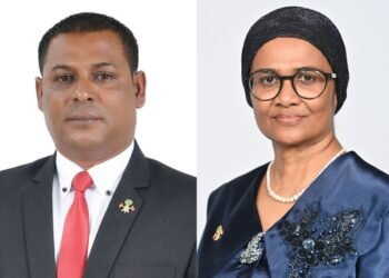 ވެލިދޫ ދާއިރާގެ މެމްބަރު އައްބާސްގެ ވަރުގަދަ ރައްދެއް ވަޒީރު މާރިޔާ އަށް!