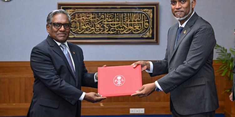 ރައީސުލްޖުމްހޫރިއްޔާ، ސްޕެޝަލް އެންވޯއި އޮފް ދަ ޕްރެޒިޑެންޓްގެ މަޤާމަށް މުސާރަ ނުނަންގަވާގޮތަށް ރައީސް ޑރ. މުޙައްމަދު ވަޙީދު ޙަސަން ޢައްޔަނުކުރައްވައިފި