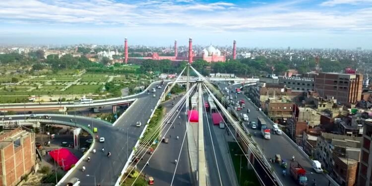 ޕާކިސްތާނުގެ މަސްރަހު އިތުރަށް ގޯސްވާނަމަ ދިވެހިންނަށް އެހީތެރިކަން ފޯރުކޮށްދޭނަން – ޚަރިޖީ ވުޒާރާ