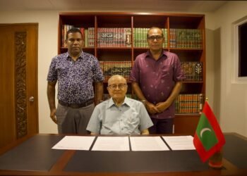 ފޯޅަވަހީގެ ދިރާސާ ލިޔުން ދިހަ އެމްބަސީއަކަށް މާދަމާ ހުށައަޅަނީ