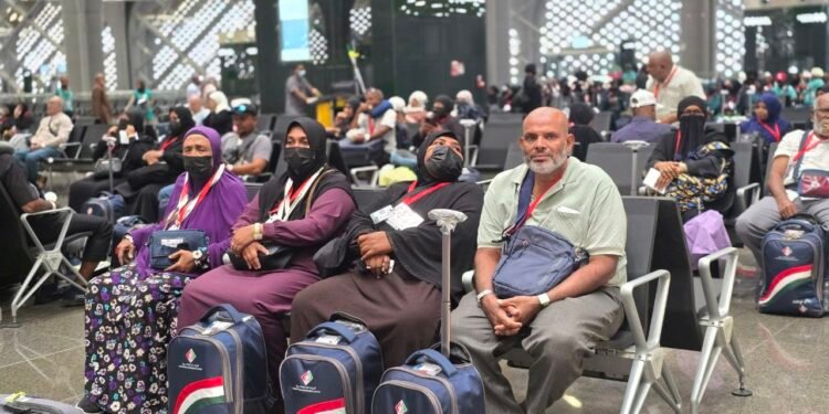 ޙައްޖުވެރިން އެނބުރި ރާއްޖެއަންނަން ފަށަނީ އަންނަ ހުކުރުދުވަހު  