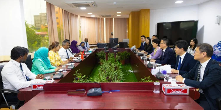 ޗައިނާގެ ސޫޖޯ ސިޓީގެ ޑެޕިއުޓީ މޭޔަރ މާލެ ސިޓީ ކައުންސިލާ ބައްދަލުކޮށްފި