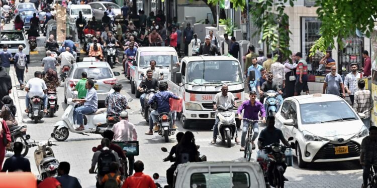 އަޟްޙާ ޢީދު ދުވަހު މަނާގަޑީގައި ވެހިކަލް ދުއްވި 11 މީހަކު ޖޫރިމަނާކޮށްފި