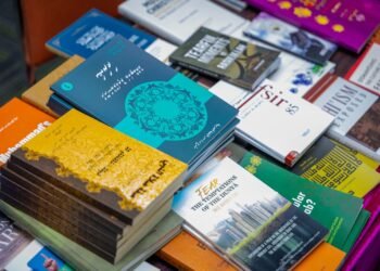 ”މަޢުރިފާ“ ފޮތް މަޢުރަޒު ފަށައިފި