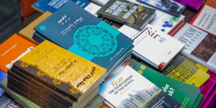 ”މަޢުރިފާ“ ފޮތް މަޢުރަޒު ފަށައިފި