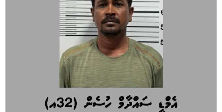 ޤަވާއިދާ ޚިލާފަށް ސިގިރޭޓް ވިޔަފާރި ކުރަމުން ދިޔަ ބިދޭސީއަކު ހައްޔަރުކޮށްފި