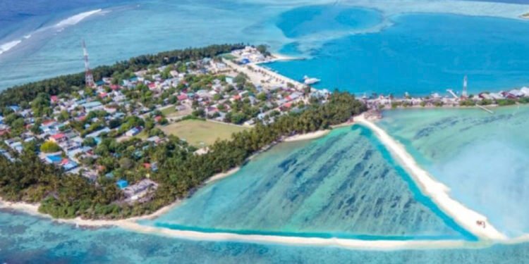 ހިރިލަންދޫގައި އަލަށް ޢިމާރާތް ކުރާ މިސްކިތުގެ ބިންގާ އަޅައިފި