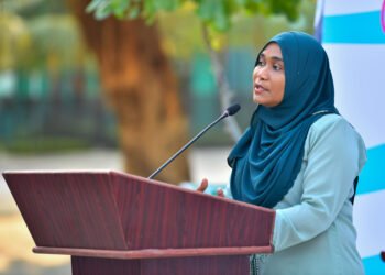 ޔުނީފޯމު އަޅައިގެން ޚިދުމަތް ކުރާ އަންހެނުންގެ ދައުރު ވަރަށް މުހިންމު ކަމަށް ރައީސުލްޖުމުހޫރިއްޔާގެ އަނބިކަބަލުން ވިދާޅުވެއްޖެ