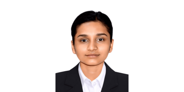 ނޭޕާލު އަންހެނަކު ގެއްލިގެން ހޯދަނީ