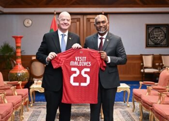 ފީފާގެ ރައީސް، ރައީސުލްޖުމުހޫރިއްޔާގެ އަރިހަށް އިޙްތިރާމްގެ ޒިޔާރަތެއް ކުރައްވައިފި