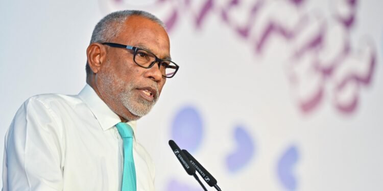 ރައީސް ޑރ.މުޢިއްޒު މަސައްކަތްކުރައްވަނީ ދުރު ރާސްތާ ޕްލޭނަކާއެކު: އަބްދުއްރަހީމް