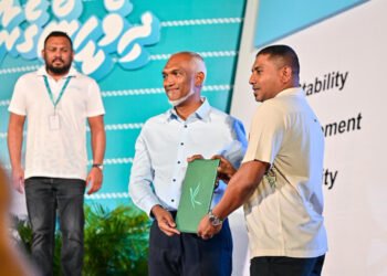 މަހްލޫފް ޕީއެންސީއާ ގުޅިވަޑައިގެންފި