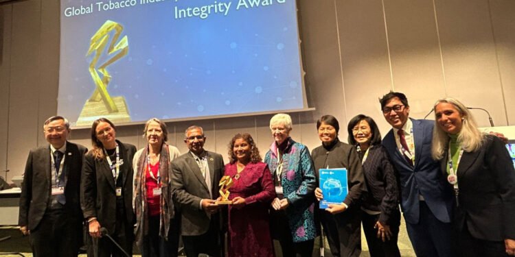 ދުންފަތް ކޮންޓްރޯލްކުރަން ރާއްޖެއިން ކުރާ މަސައްކަތަށް އެވޯޑެއް