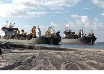 އެއްފަހަރާ ދެ ޑްރެޖަރު ބޭނުންކޮށްގެން ފޭސް ތިނެއް ހިއްކުން ކުރިއަށް