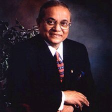 ކުރީގެ ރައީސް މައުމޫން ޢަބްދުލްޤައްޔޫމަށް ނޮވެމްބަރ3ގެ ޝަރަފްގެ ޚާއްޞަ އައްޑަނައެއް