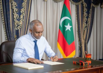 ޓޫރިޒަމްގެ ހިދުމަތްދޭ ތަންތަނުން ބޭންކުތަކަށް 584 މިލިއަން ޑޮލަރު މާރުކޮށްފި