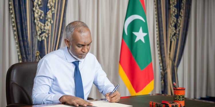 ޓޫރިޒަމްގެ ހިދުމަތްދޭ ތަންތަނުން ބޭންކުތަކަށް 584 މިލިއަން ޑޮލަރު މާރުކޮށްފި