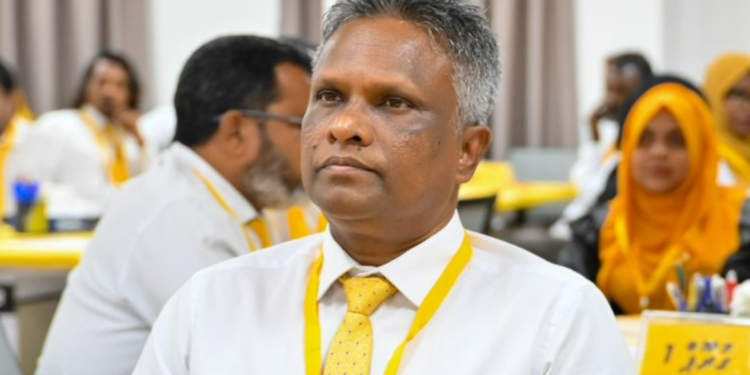 ސަރުކާރަށް ދެ އަހަރުވީއިރު ކުރެވުނު ކަމަކީ ފޮނި ކެނޑުން