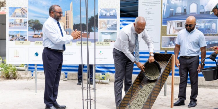 ރޯދައިގެ ކުރިން އަލަށް 15 މިސްކިތެއް ހުޅުވާނެ: ރައީސް