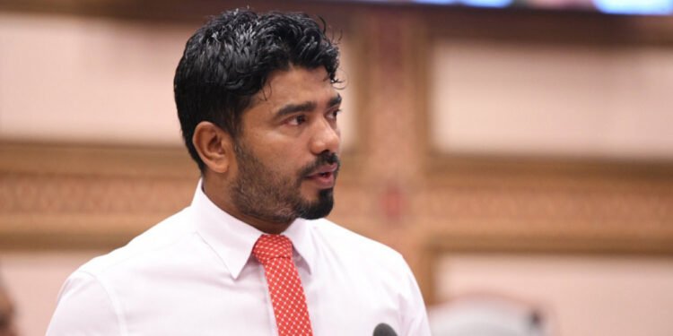 ވަހީދު އެމްޑީޕީގެ ވަގުތީ ޗެއާޕާސަންކަން ދޫކޮށްލައިފި