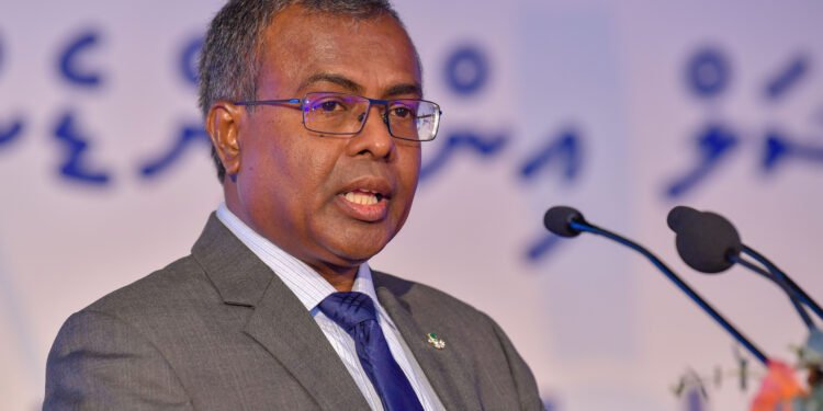 ޣައިރު ގާނޫނީ ބަދަލުގައި މަތި އަޅަން ވެސް ހުށަހެޅީ ގާނޫނާ ހިލާފު އިސްލާހެއް: ކުރީގެ އުއްތަމަ ފަނޑިޔާރު