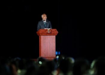 ހަނިމާދޫ އެއަރޕޯޓު ވެގެންދާނީ ބޮޑުތިލަދުންމަތީ ތަރައްޤީގެ ދޮރާއްޓަށް: ރައީސް